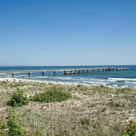 Nah Am Meer, Meerblick, Gratis Nutzung Vom Ahoi Erlebnisbad Und Sauna In Sellin - Haus Inselblick 03 괴렌