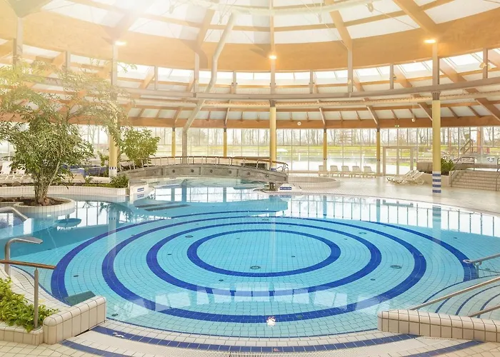 Nah Am Meer, Meerblick, Gratis Nutzung Vom Ahoi Erlebnisbad Und Sauna In Sellin - Haus Inselblick 03 Appartement *