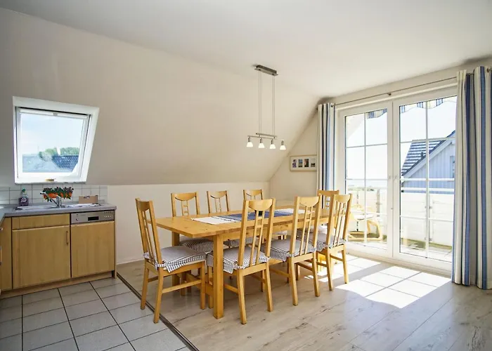 Nah Am Meer, Meerblick, Gratis Nutzung Vom Ahoi Erlebnisbad Und Sauna In Sellin - Haus Inselblick 03 Goehren (Ruegen)