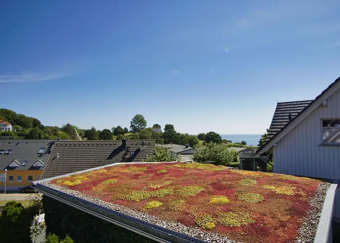 Nah Am Meer, Meerblick, Gratis Nutzung Vom Ahoi Erlebnisbad Und Sauna In Sellin - Haus Inselblick 03 Appartement *