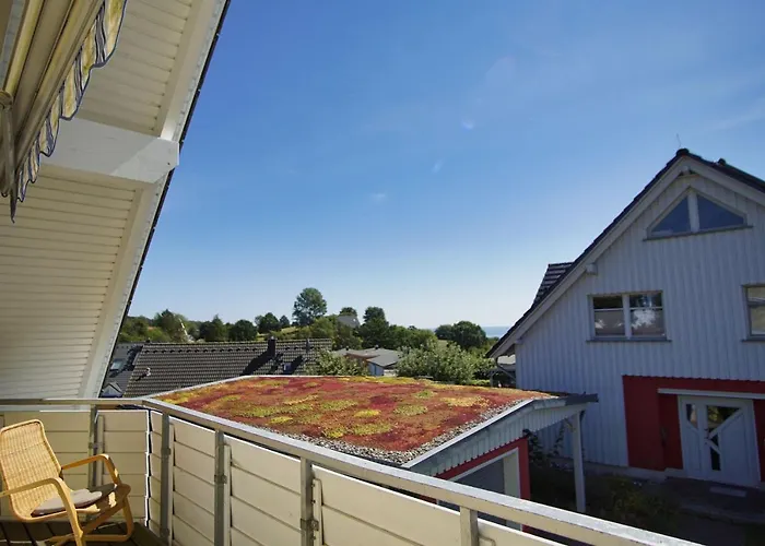 Nah Am Meer, Meerblick, Gratis Nutzung Vom Ahoi Erlebnisbad Und Sauna In Sellin - Haus Inselblick 03 *